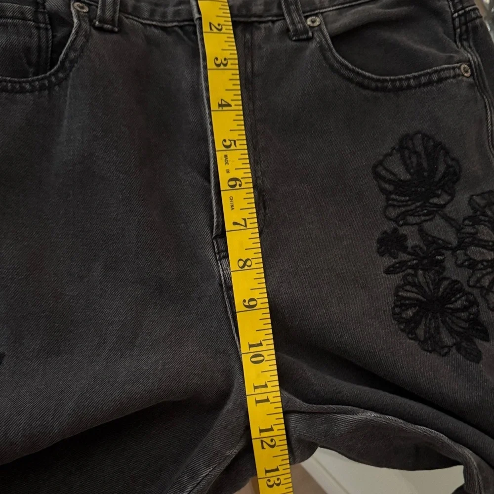 American Eagle Outfitters Charcoal Jeans with Black Floral Pattern - Picture 10 of 12
